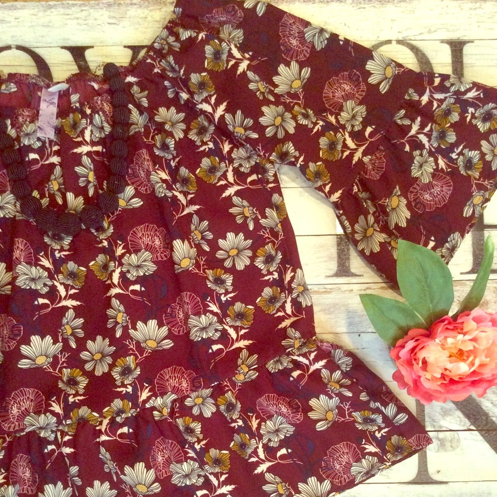 Francesca's Collection Peplum Floral Top